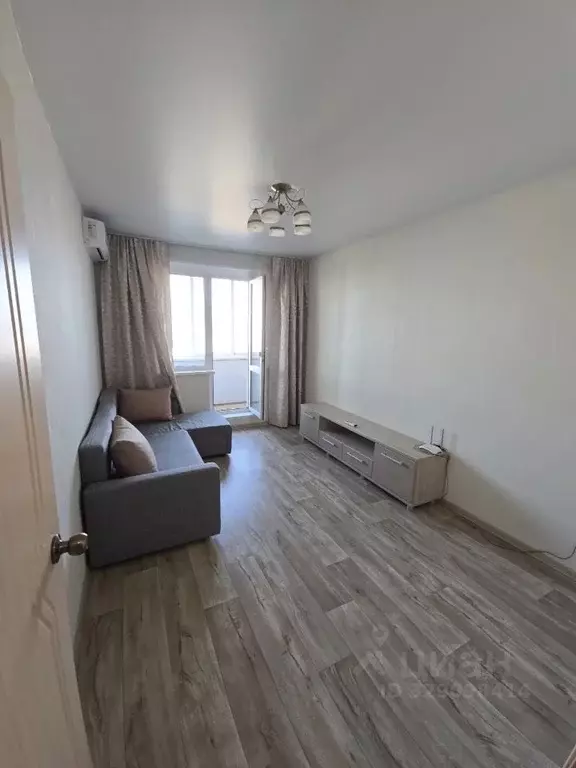 1-к кв. Челябинская область, Челябинск Российская ул., 204 (32.0 м) - Фото 1