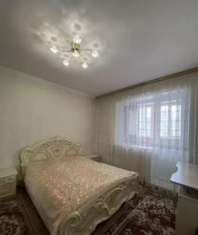 2-к кв. Белгородская область, Старый Оскол Степной мкр, 6 (64.0 м) - Фото 1