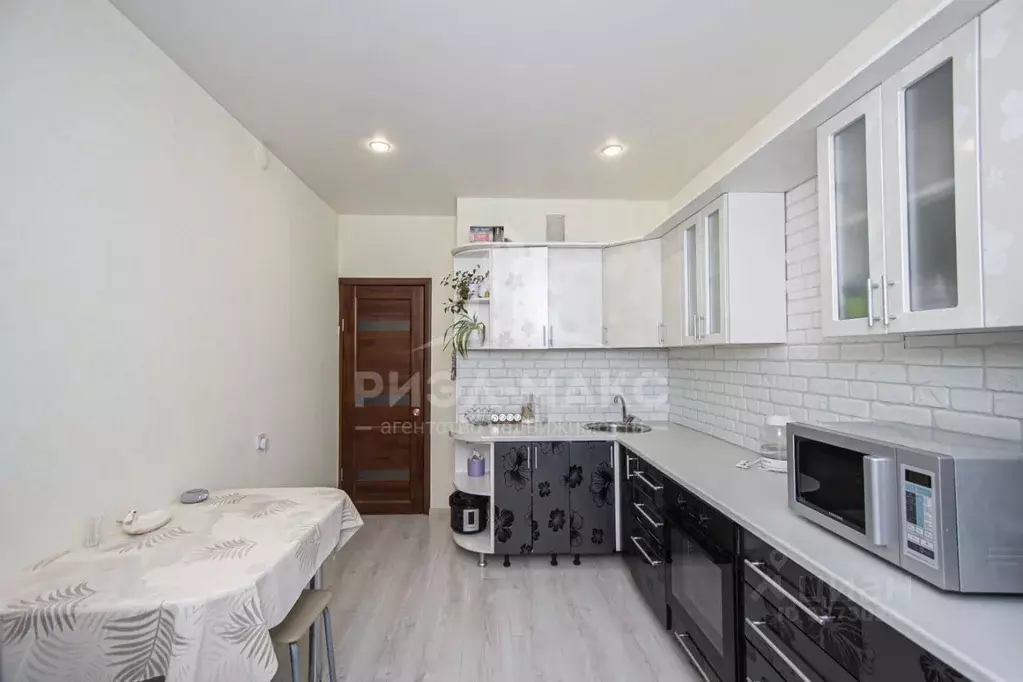 1-к кв. Брянская область, Брянск ул. Горбатова, 10 (48.0 м) - Фото 1