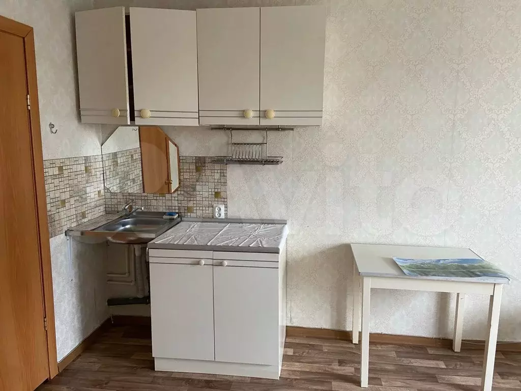 Комната 18 м в 1-к., 6/9 эт. - Фото 1