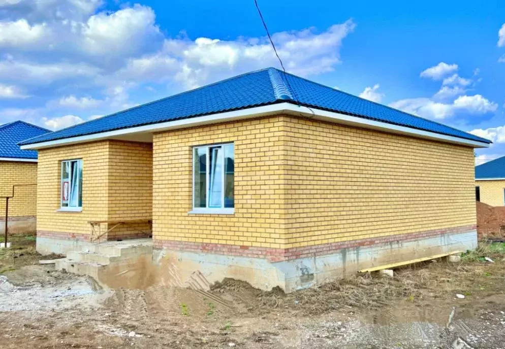 Дом в Оренбургская область, Оренбургский район, Ивановский сельсовет, ... - Фото 1