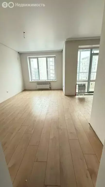 2-комнатная квартира: Абакан, улица Генерала Тихонова, 8 (65 м) - Фото 0