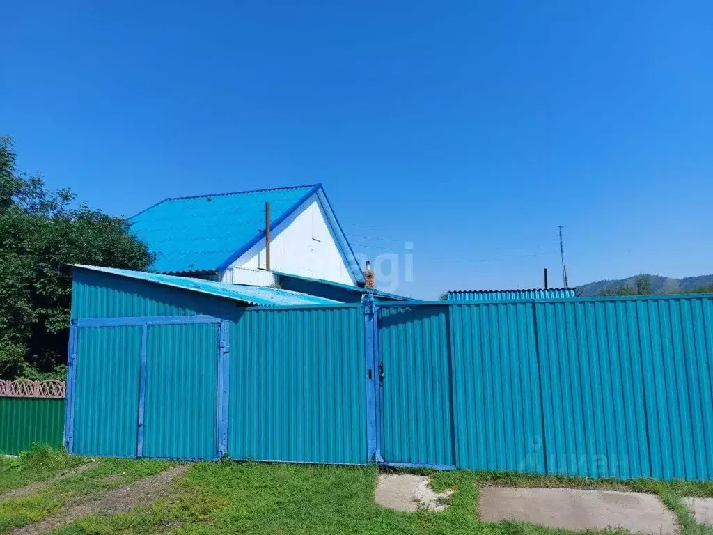 Дом в Хакасия, с. Таштып ул. Партизанская (80 м) - Фото 1