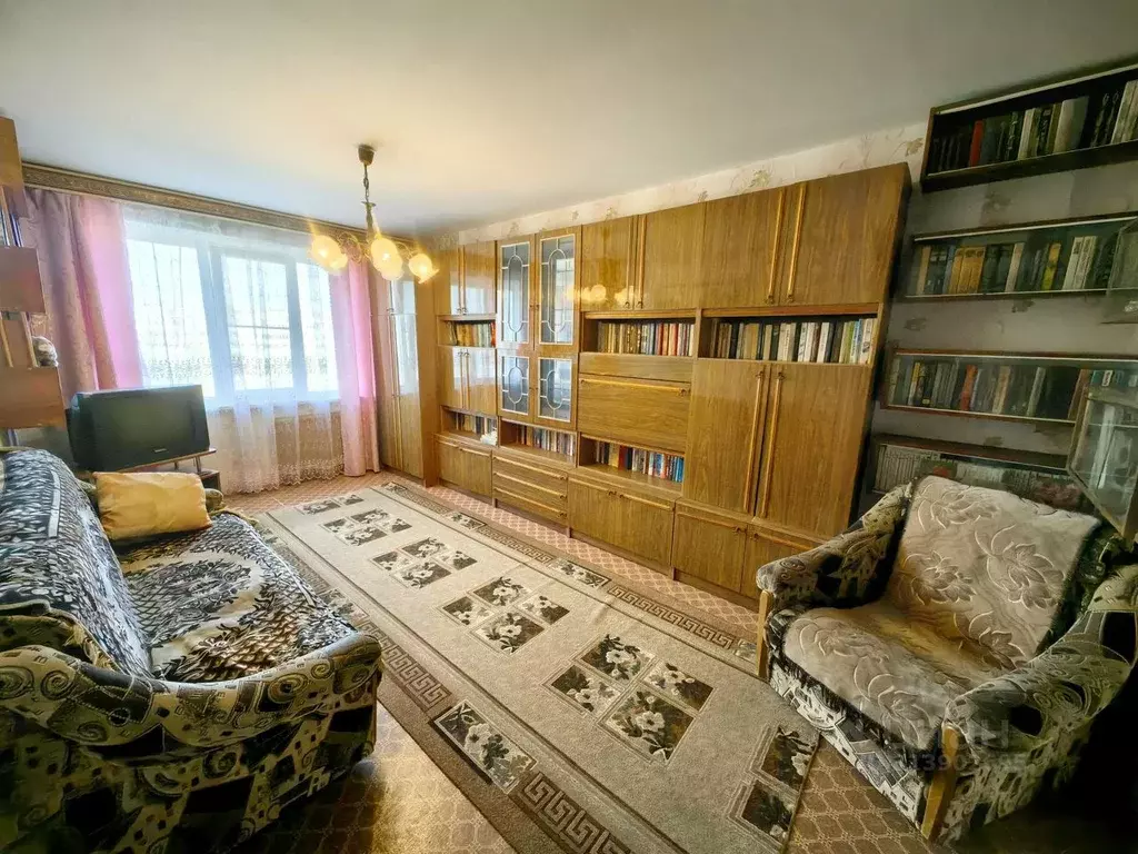 3-к кв. Псковская область, Псков Западная ул., 21А (62.7 м) - Фото 1