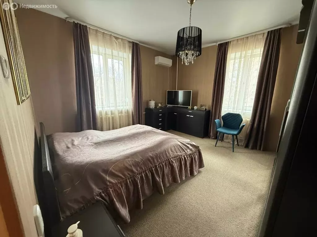 2-комнатная квартира: Владивосток, Окатовая улица, 3 (60.2 м) - Фото 2