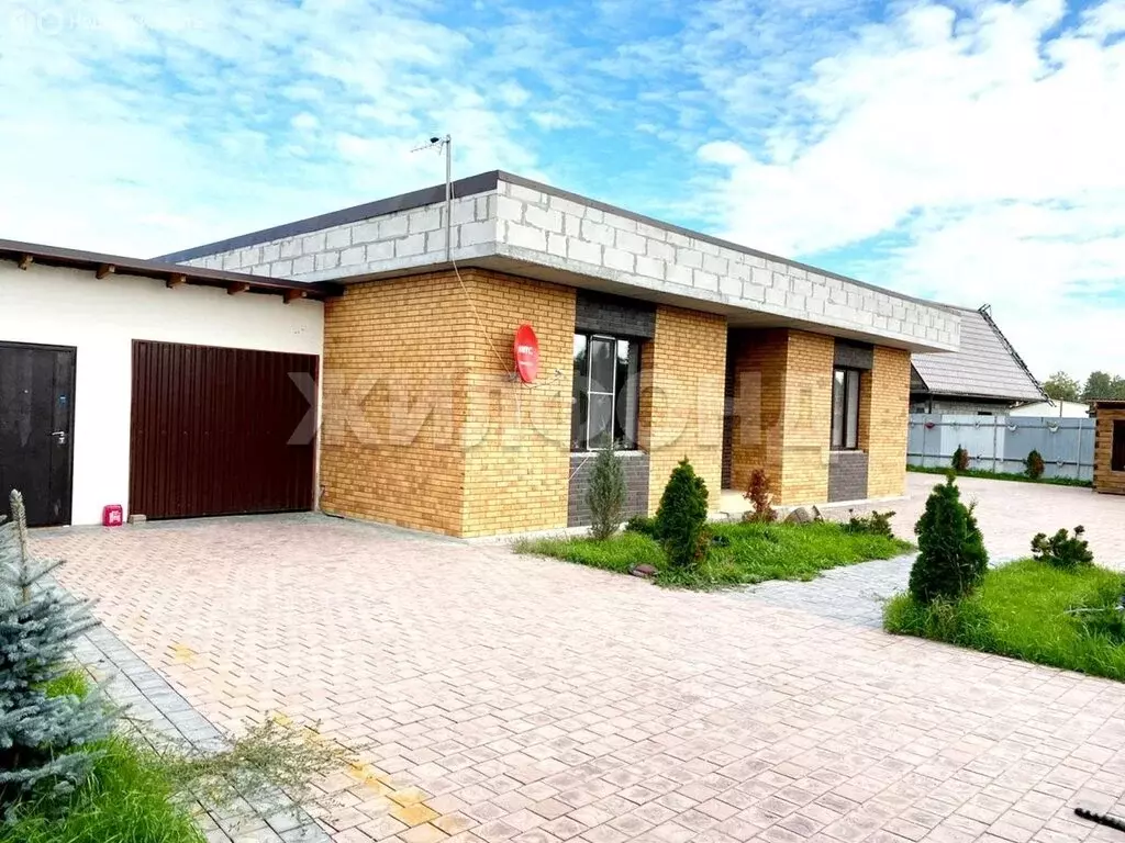 Дом в село Боровое, Сибирская улица (250.1 м) - Фото 0