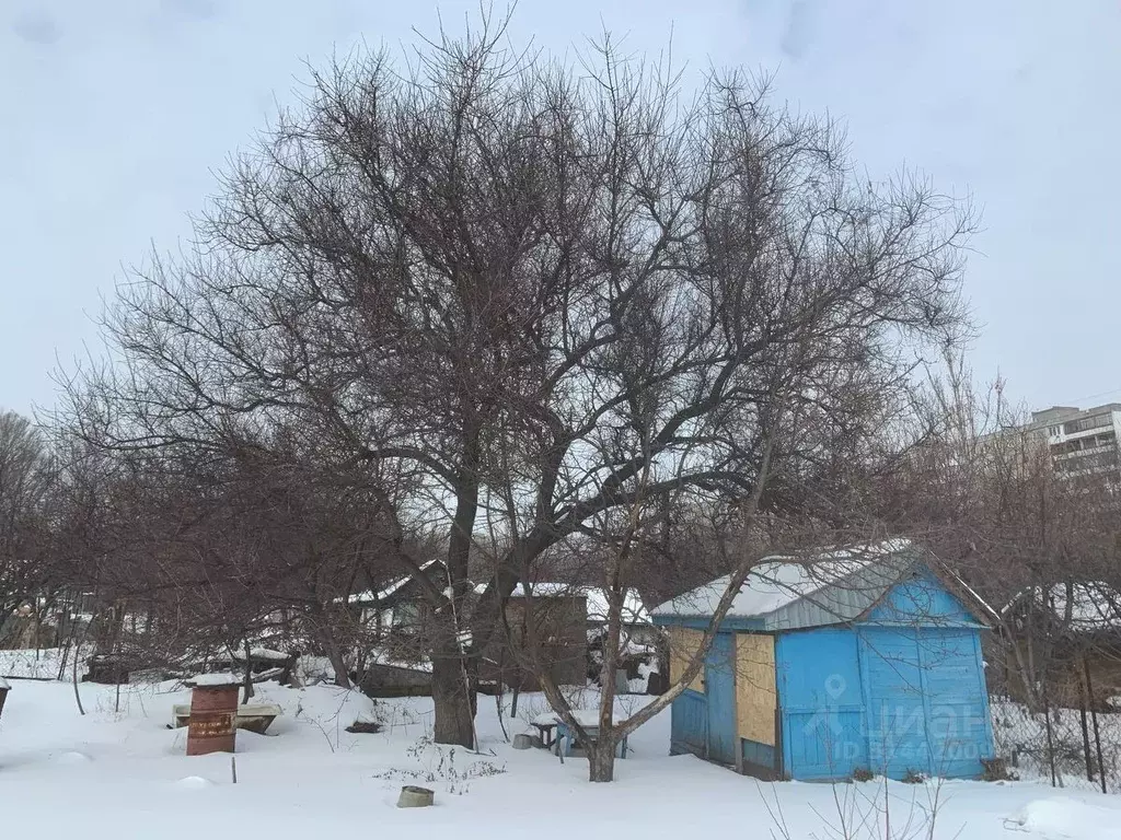 Дом в Саратовская область, Саратов проезд 2-й Ново-Крекингский (100 м) - Фото 0