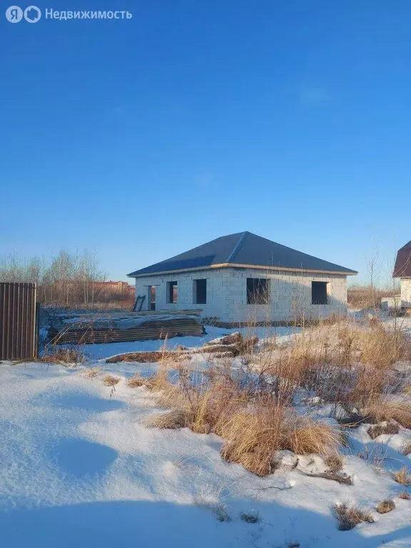 Дом в Ялуторовск, улица Кирова (120 м) - Фото 1