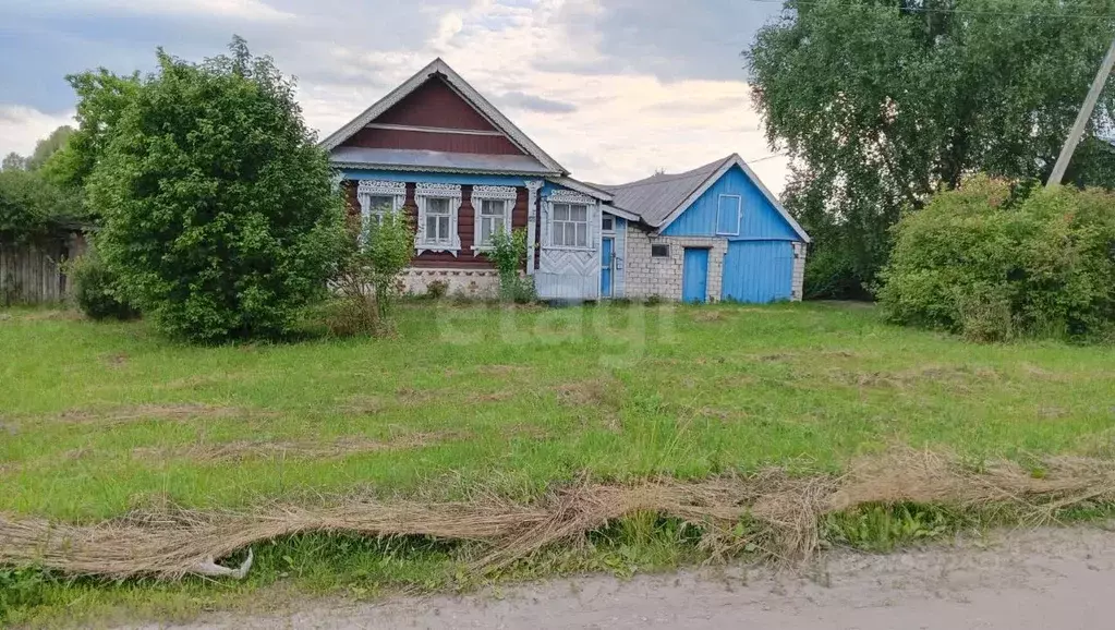 Дом в Владимирская область, Меленковский муниципальный округ, с. ... - Фото 0