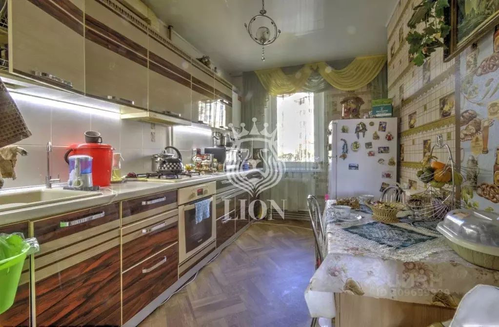 3-к кв. Крым, Алушта ул. 60 лет СССР, 13 (70.7 м) - Фото 1
