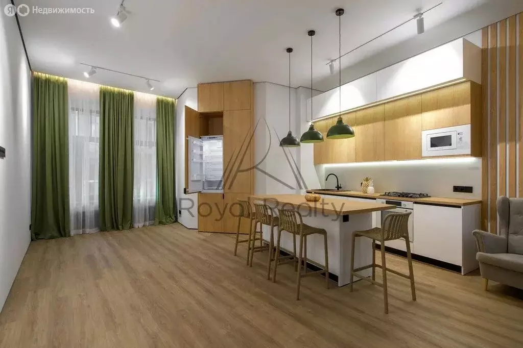 3-комнатная квартира: Санкт-Петербург, улица Радищева, 17-19 (119 м) - Фото 1