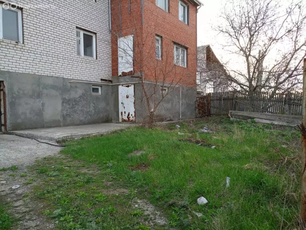 Дом в Волгоград, улица 33 Героев (400 м) - Фото 0