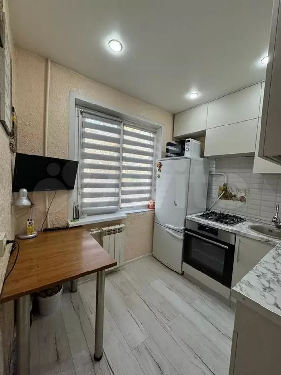 2-к. квартира, 42 м, 2/5 эт. - Фото 0