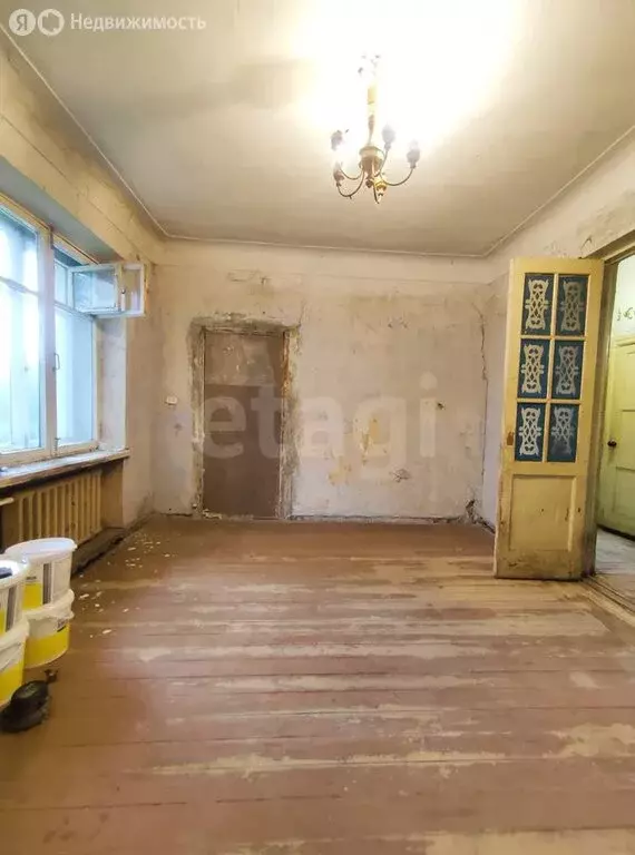 3-комнатная квартира: Кировск, улица Кирова, 4 (60 м) - Фото 0