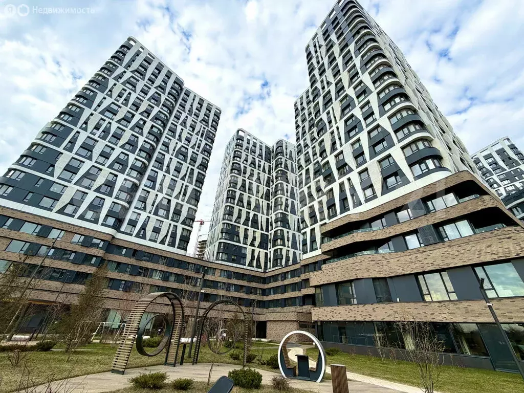 3-комнатная квартира: Москва, улица Крузенштерна, 2 (66 м) - Фото 1