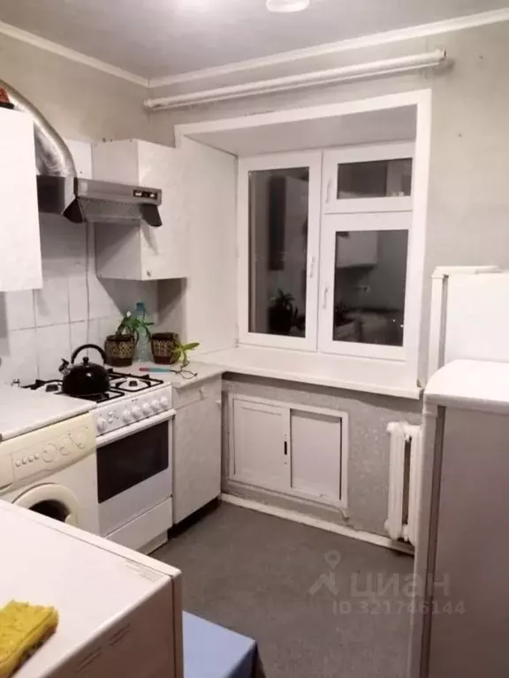 2-к кв. Кировская область, Киров ул. Кольцова, 10 (45.0 м) - Фото 0