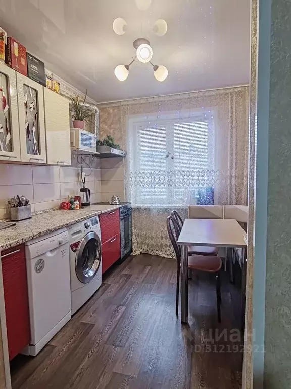3-к кв. Кемеровская область, Юрга ул. Мира, 7А (59.0 м) - Фото 0