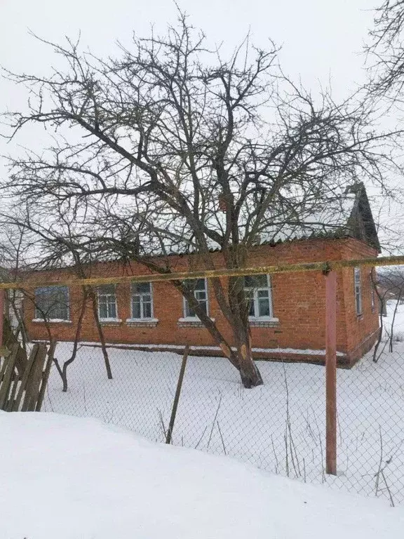 Дом в Орловская область, Мценский район, Подмокринское с/пос, д. ... - Фото 1