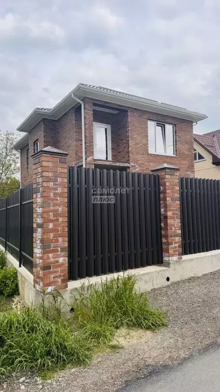 Дом в Краснодарский край, Горячий Ключ ул. Ворошилова, 56А (150 м) - Фото 1