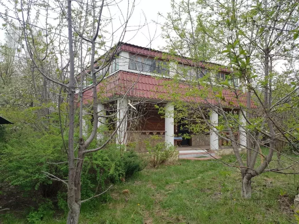 Дом в Саратовская область, Марксовский район, Подлесновское ... - Фото 0