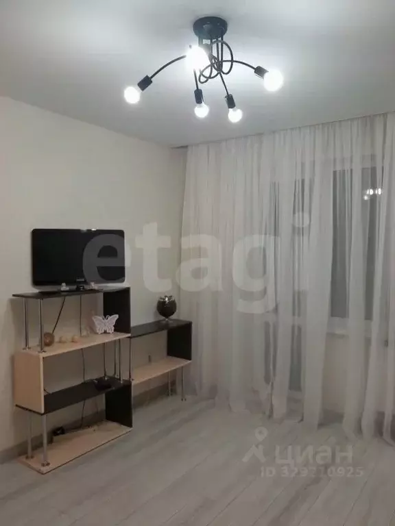 1-к кв. Тюменская область, Тюмень ул. Новоселов, 113 (35.0 м) - Фото 1