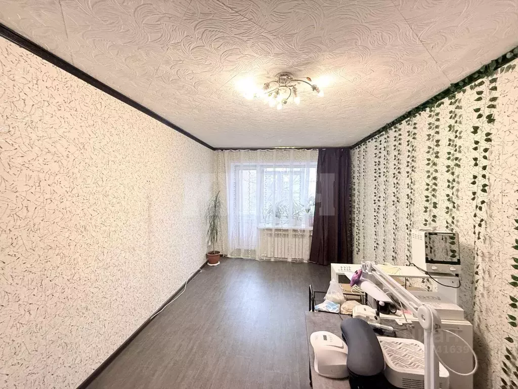 3-к кв. Вологодская область, Сокол Луковецкая ул., 10 (57.9 м) - Фото 1
