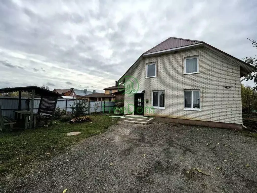 Дом в Белгородская область, Белгородский район, с. Стрелецкое ул. ... - Фото 1