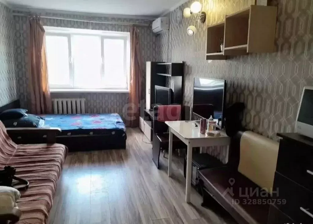 Комната Краснодарский край, Новороссийск ул. Луначарского, 3 (16.8 м) - Фото 1