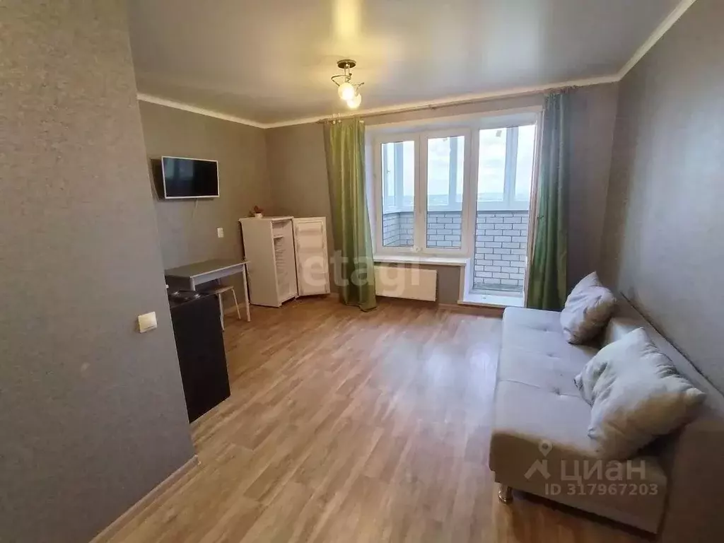 Студия Тюменская область, Тобольск 15-й мкр, 39 (28.0 м) - Фото 1