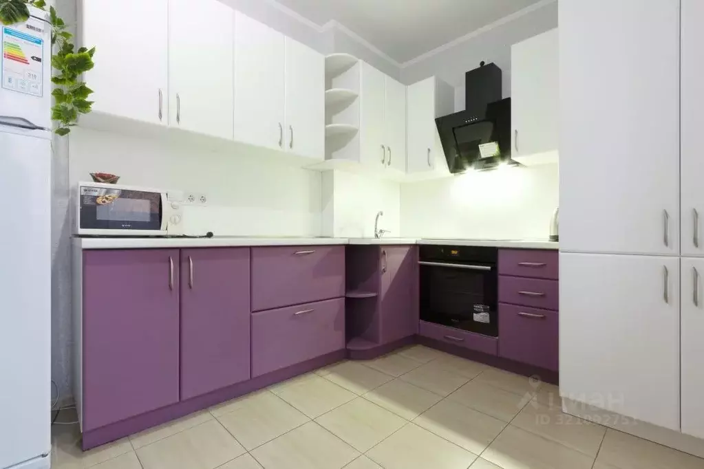 2-к кв. Астраханская область, Астрахань ул. Савушкина, 6Е (70.0 м) - Фото 1