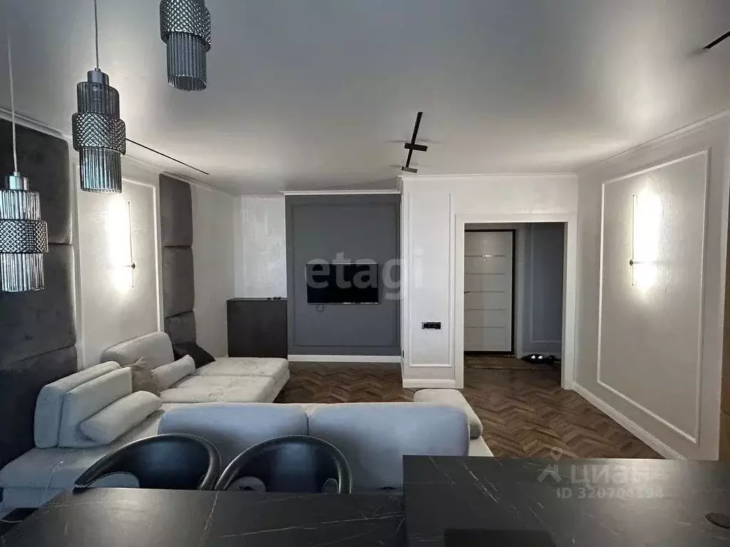 2-к кв. Калужская область, Обнинск Белкинская ул., 40 (57.4 м) - Фото 1