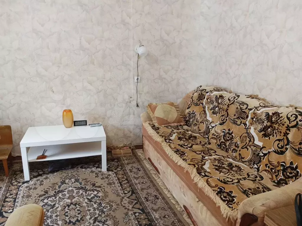 Комната 25 м в 2-к., 2/5 эт. - Фото 0