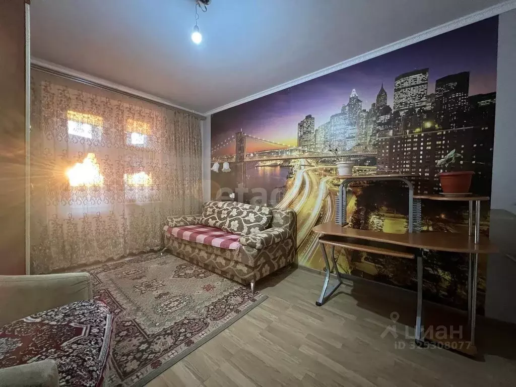 Комната Тюменская область, Тюмень ул. Мельникайте, 127а (15.0 м) - Фото 1