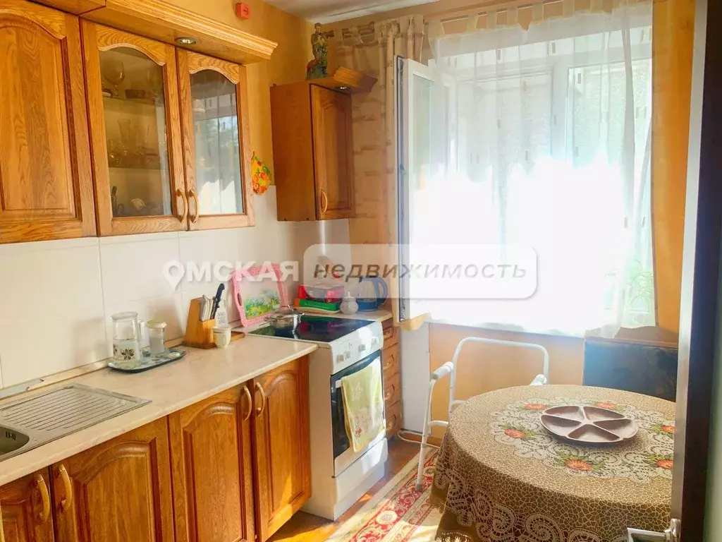 2-к кв. Омская область, Омск ул. Богдана Хмельницкого, 42 (50.2 м) - Фото 2