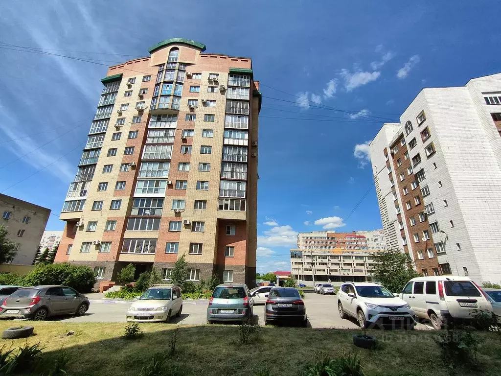 2-к кв. Омская область, Омск ул. Масленникова, 76 (49.0 м) - Фото 0