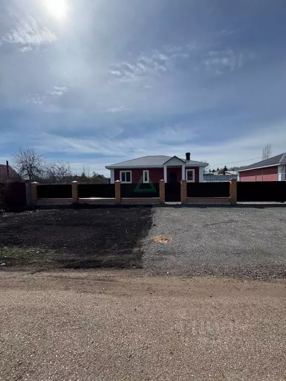 Дом в Башкортостан, Уфимский район, Жуковский сельсовет, д. Сергеевка ... - Фото 0