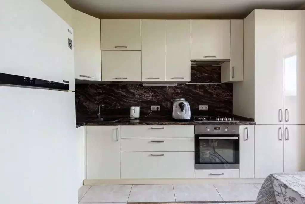 1-к кв. Татарстан, Казань ул. Аметьевская магистраль, 10 (40.0 м) - Фото 1