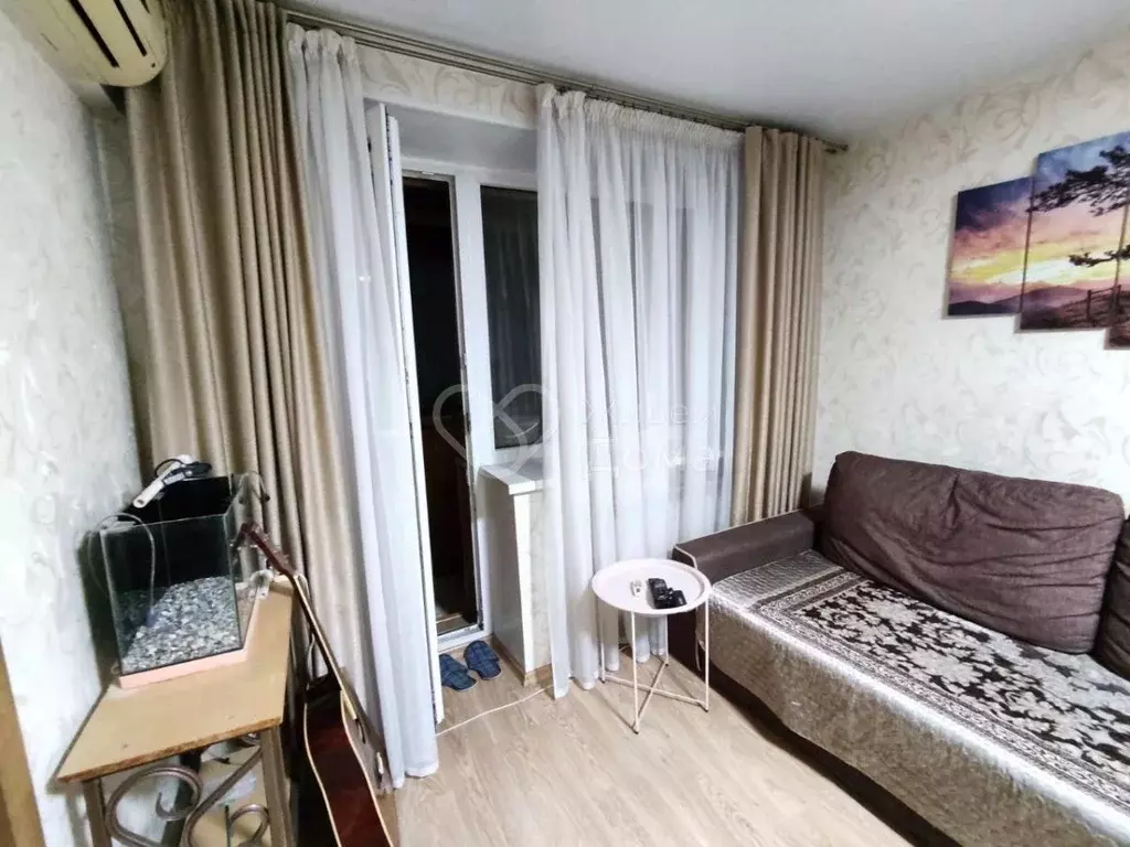 2-к кв. Волгоградская область, Волгоград ул. 7-й Гвардейской, 16 (43.8 ... - Фото 0