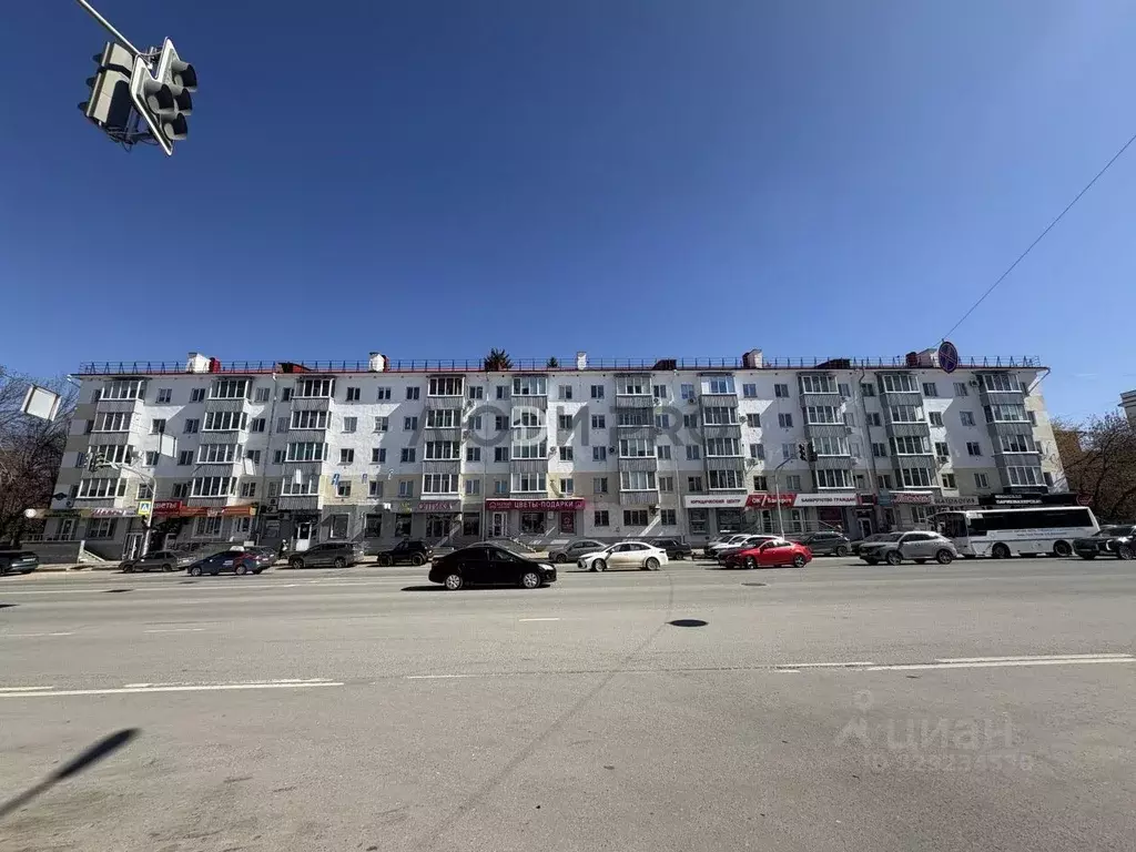 2-к кв. Башкортостан, Уфа ул. Цюрупы, 110 (44.4 м) - Фото 1