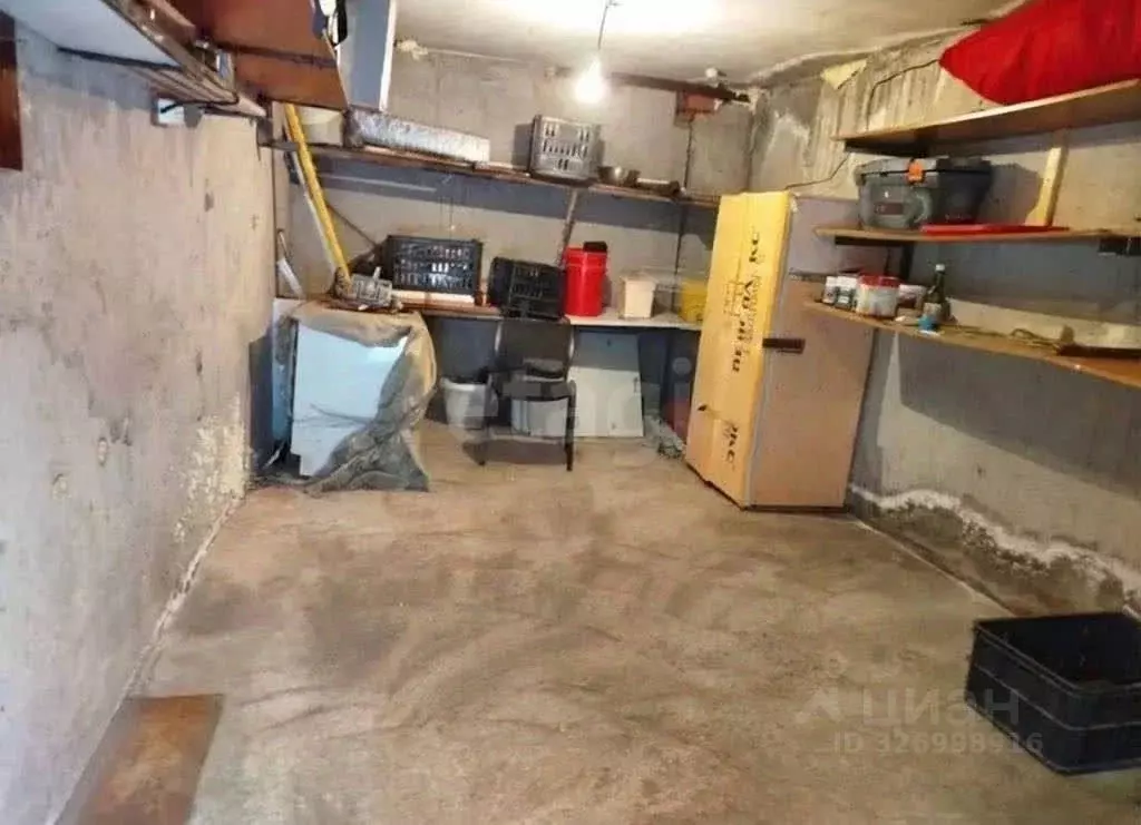 Гараж в Тюменская область, Тюмень Дамбовская ул., 53Ас12/61 (18 м) - Фото 1