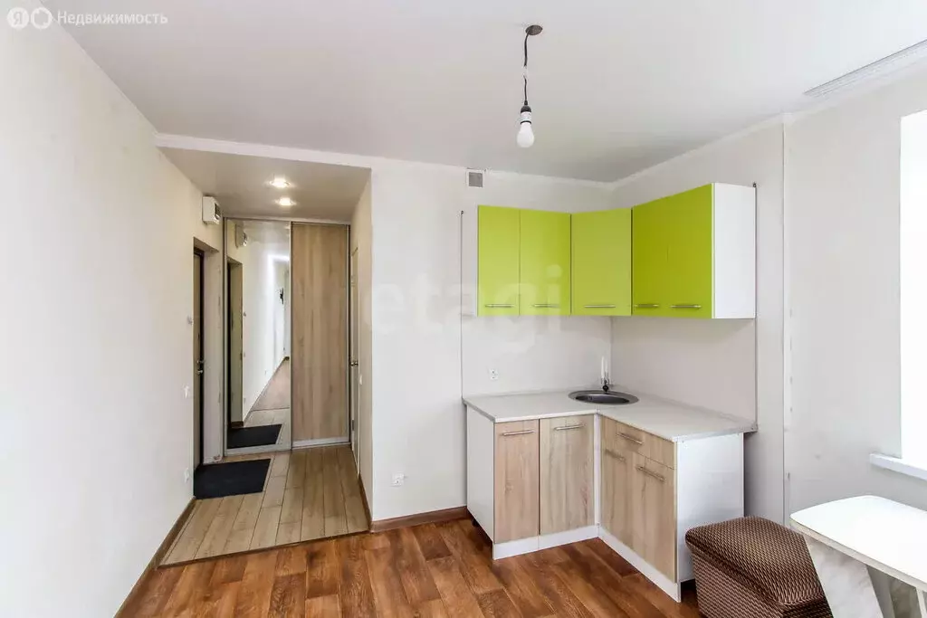 1-комнатная квартира: Тюмень, улица Тимофея Чаркова, 28 (27.5 м) - Фото 1