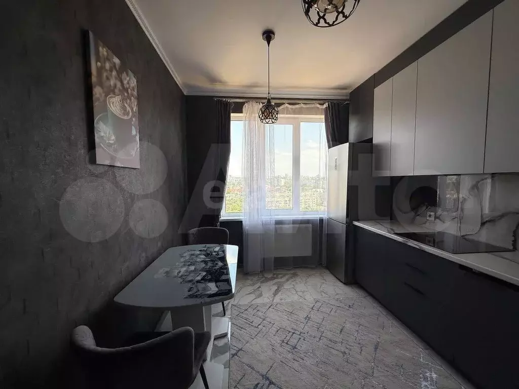 2-к. квартира, 60 м, 12/18 эт. - Фото 1