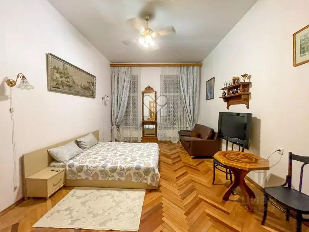 3-к кв. Санкт-Петербург Верейская ул., 13А (100.0 м) - Фото 0