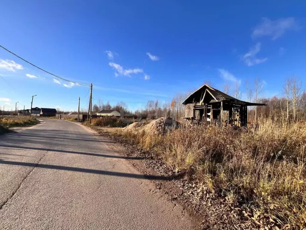 Участок в Ленинградская область, Новая Ладога Волховский район, ул. ... - Фото 1