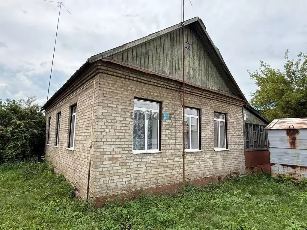 Дом в Башкортостан, Иглинский сельсовет, с. Иглино ул. Ворошилова, 13 ... - Фото 1