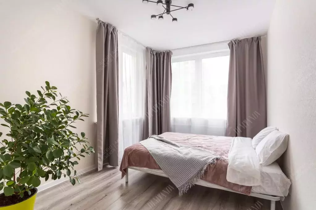 2-к кв. Ленинградская область, Всеволожский район, пос. Бугры ул. ... - Фото 1