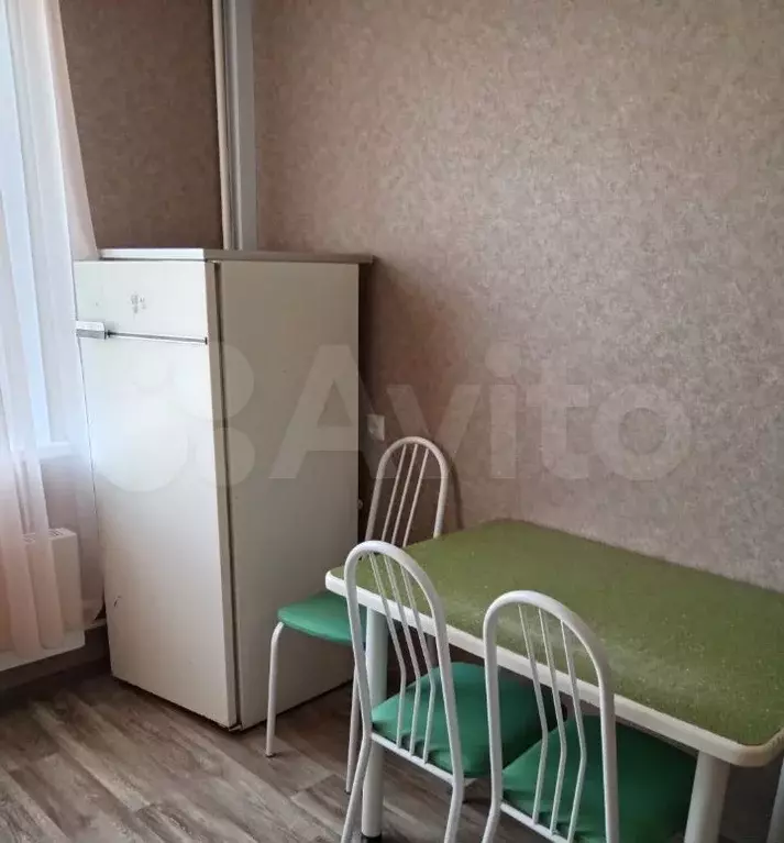 1-к. квартира, 42 м, 4/10 эт. - Фото 1