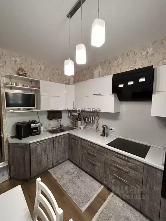 3-к кв. Кировская область, Киров ул. Ленина, 198к1 (56.3 м) - Фото 1