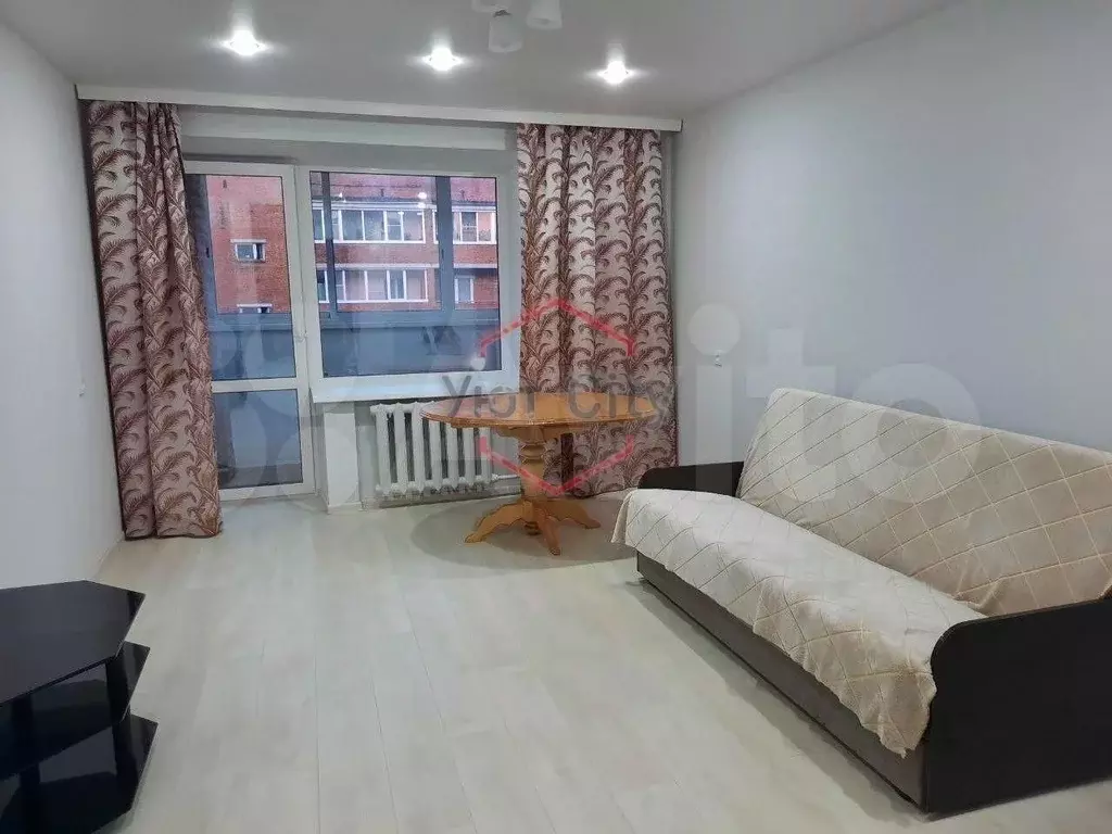 3-к. квартира, 61 м, 2/6 эт. - Фото 0