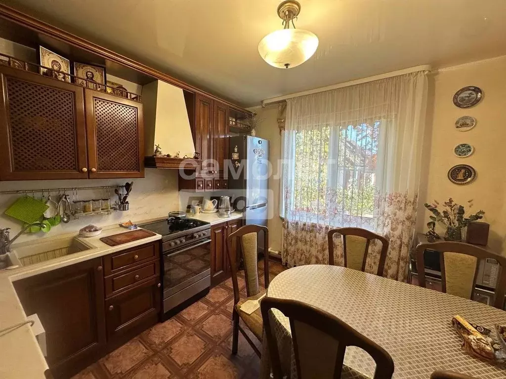 Коттедж в Забайкальский край, Чита Лесоустроительная ул., 2 (242 м) - Фото 1